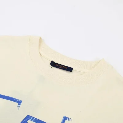 Футболка Louis Vuitton With Blue Graphic Logo "Cream" фото № 3