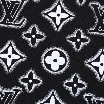 Футболка Louis Vuitton With A Patterned Logo Print "Black/White" фото № 2