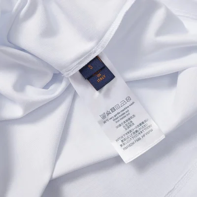 Футболка Louis Vuitton Brand Badge Print "White" фото № 4 Футболка Louis Vuitton Brand Badge Print "White" фото № 4