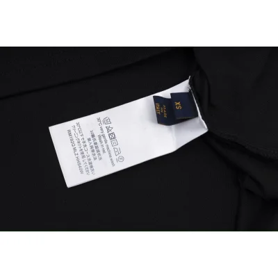 Футболка Louis Vuitton With Rabbit Print With Carrot On The Back "Black" фото № 7