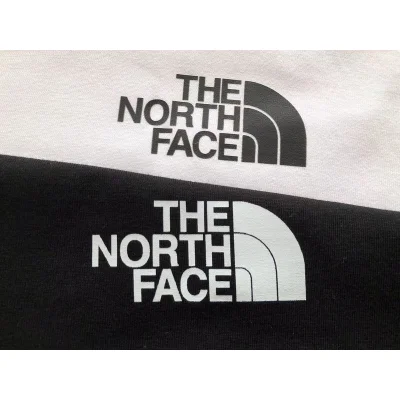 Футболка The North Face Man On Crag "White" фото № 4 Футболка The North Face Man On Crag "White" фото № 4