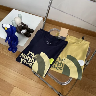 Футболка The North Face Childlike Directness "Black" фото № 7 Футболка The North Face Childlike Directness "Black" фото № 7