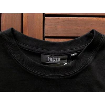 Футболка Trapstar Globe And Big Logo Back "Black" фото № 2 Футболка Trapstar Globe And Big Logo Back "Black" фото № 2