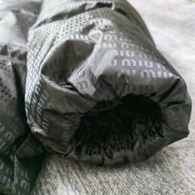 Пуховик Miu Miu Urban Noir "Black" фото № 5 Пуховик Miu Miu Urban Noir "Black" фото № 5