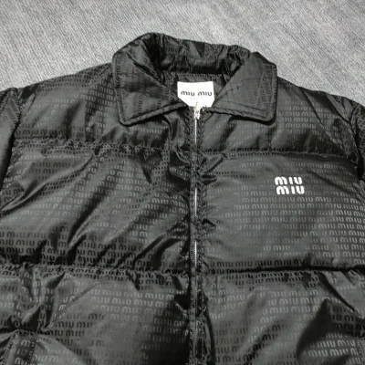 Пуховик Miu Miu Urban Noir "Black" фото № 8 Пуховик Miu Miu Urban Noir "Black" фото № 8