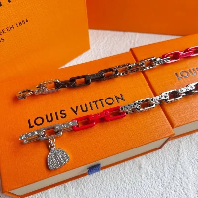 Браслет Louis Vuitton With A Monogram "Silver/Red" фото № 2