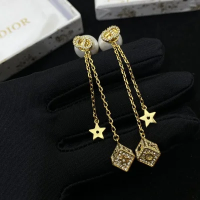 Серьги Dior Decoration With Symbols - Pearl And Cube "Gold" фото № 4