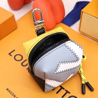 Брелок Louis Vuitton Small Backpack "Light Gray" фото № 2