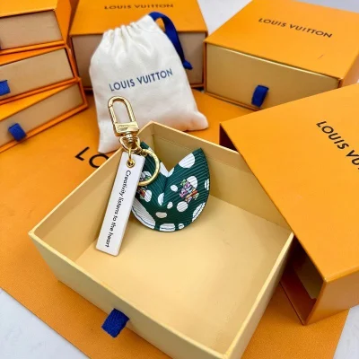 Брелок Louis Vuitton Shaped Like Ears "Green" фото № 6