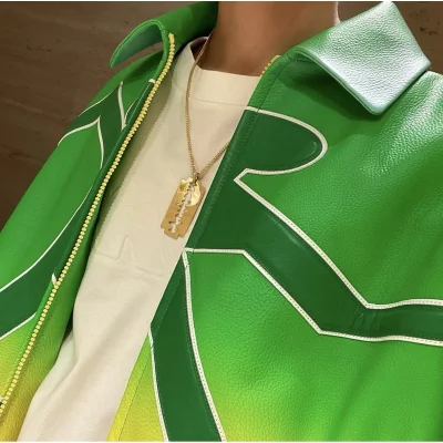 Подвеска Louis Vuitton Blade “Gold” фото № 5 Подвеска Louis Vuitton Blade “Gold” фото № 5