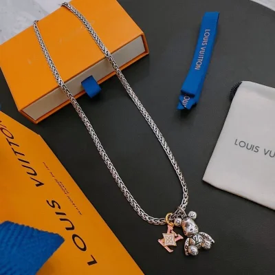 Подвеска Louis Vuitton Figure With Logo - Bear "Silver" фото № 5