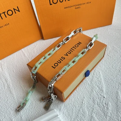 Подвеска Louis Vuitton Pendant In The Form Of Lock "Silver" фото № 3