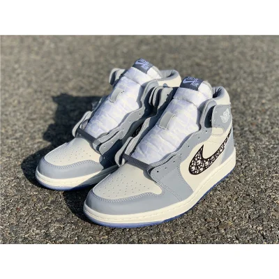 Dior x Air Jordan 1 Retro High "Gray" фото № 3