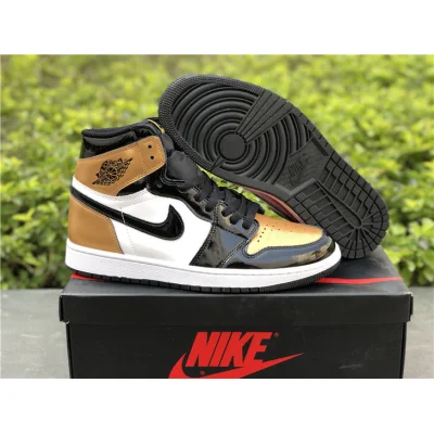 Air Jordan 1 High OG NRD "Gold Toe" фото № 2 Air Jordan 1 High OG NRD "Gold Toe" фото № 2