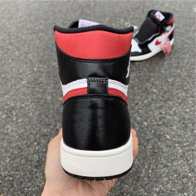 Air Jordan 1 Retro "Gym Red" фото № 6 Air Jordan 1 Retro "Gym Red" фото № 6