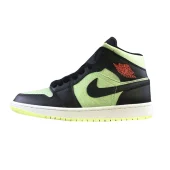 Air Jordan 1 Mid SE "Grind"