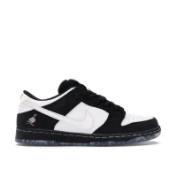 Jeff Staple x Nike SB Dunk Low "Pigeon"