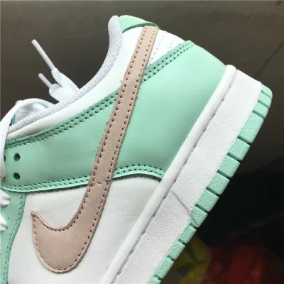 Nike SB Dunk Low SP "Green Tender Powder" фото № 9 Nike SB Dunk Low SP "Green Tender Powder" фото № 9
