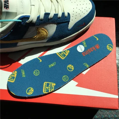 Kasina x Nike Dunk Low "80s Bus" фото № 9