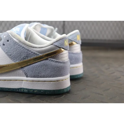 Sean Cliver x Nike SB Dunk Low "Light Blue/Lilac" фото № 9