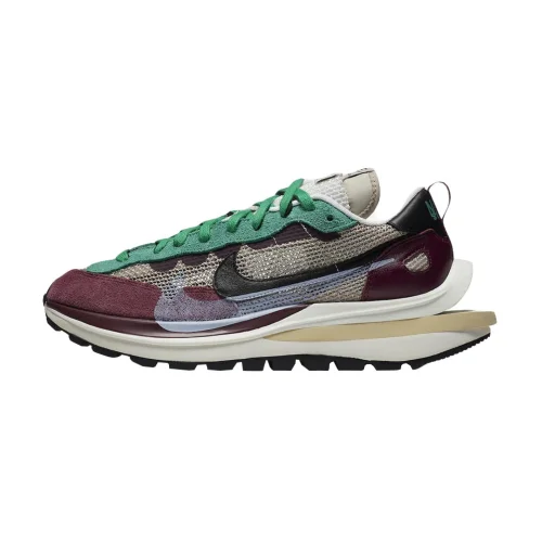 Sacai x Nike Vaporwaffle "Burgundy/Green/Beige"