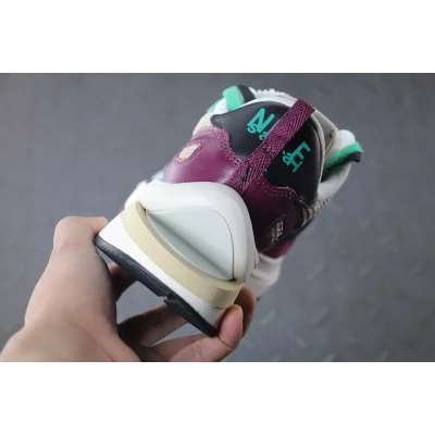 Sacai x Nike Vaporwaffle "Burgundy/Green/Beige" фото № 6