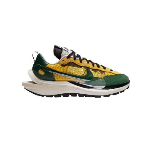 Sacai x Nike Vaporwaffle "Green"