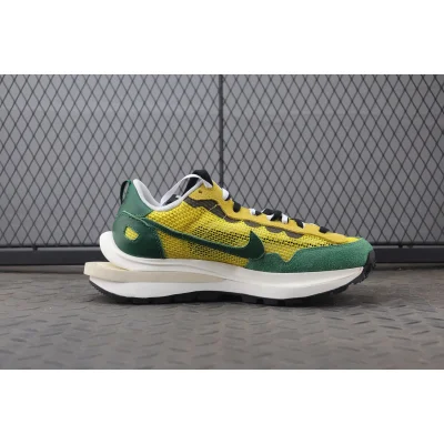 Sacai x Nike Vaporwaffle "Green" фото № 3