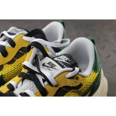 Sacai x Nike Vaporwaffle "Green" фото № 9