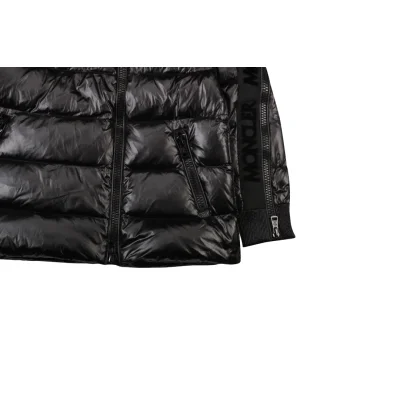 Пуховик Moncler Big Black Logo "Black" фото № 5 Пуховик Moncler Big Black Logo "Black" фото № 5