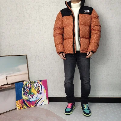 Пуховик The North Face x Gucci Embroidery "Orange" фото № 4