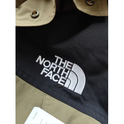Пуховик The North Face Embroidery Logo Gore-Tex On Black "Navy Beige" фото № 6