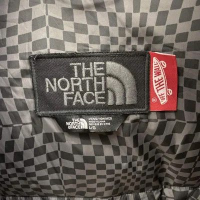 Пуховик The North Face Embroidery Logo 700 Hypnosis Print "Black" фото № 8
