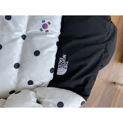 Пуховик The North Face Embroidery Label 700 "White" фото № 4