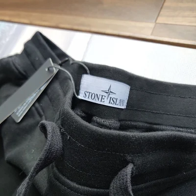 Шорты Stone Island 64651 FLEECE BERMUDA "Black" фото № 4