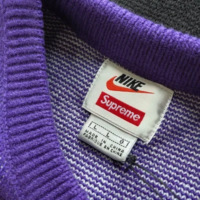 Свитер Supreme x Nike Big Label "Blue" фото № 3 Свитер Supreme x Nike Big Label "Blue" фото № 3