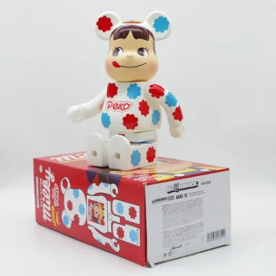 Игрушка BEARBRICK 400% Peko Chan "White" фото № 3 Игрушка BEARBRICK 400% Peko Chan "White" фото № 3