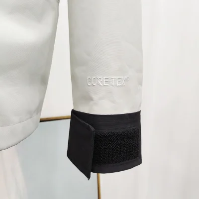 Демисезонная куртка The North Face Gore-Tex "White" фото № 6 Демисезонная куртка The North Face Gore-Tex "White" фото № 6