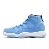Air Jordan 11 Retro "University Blue"