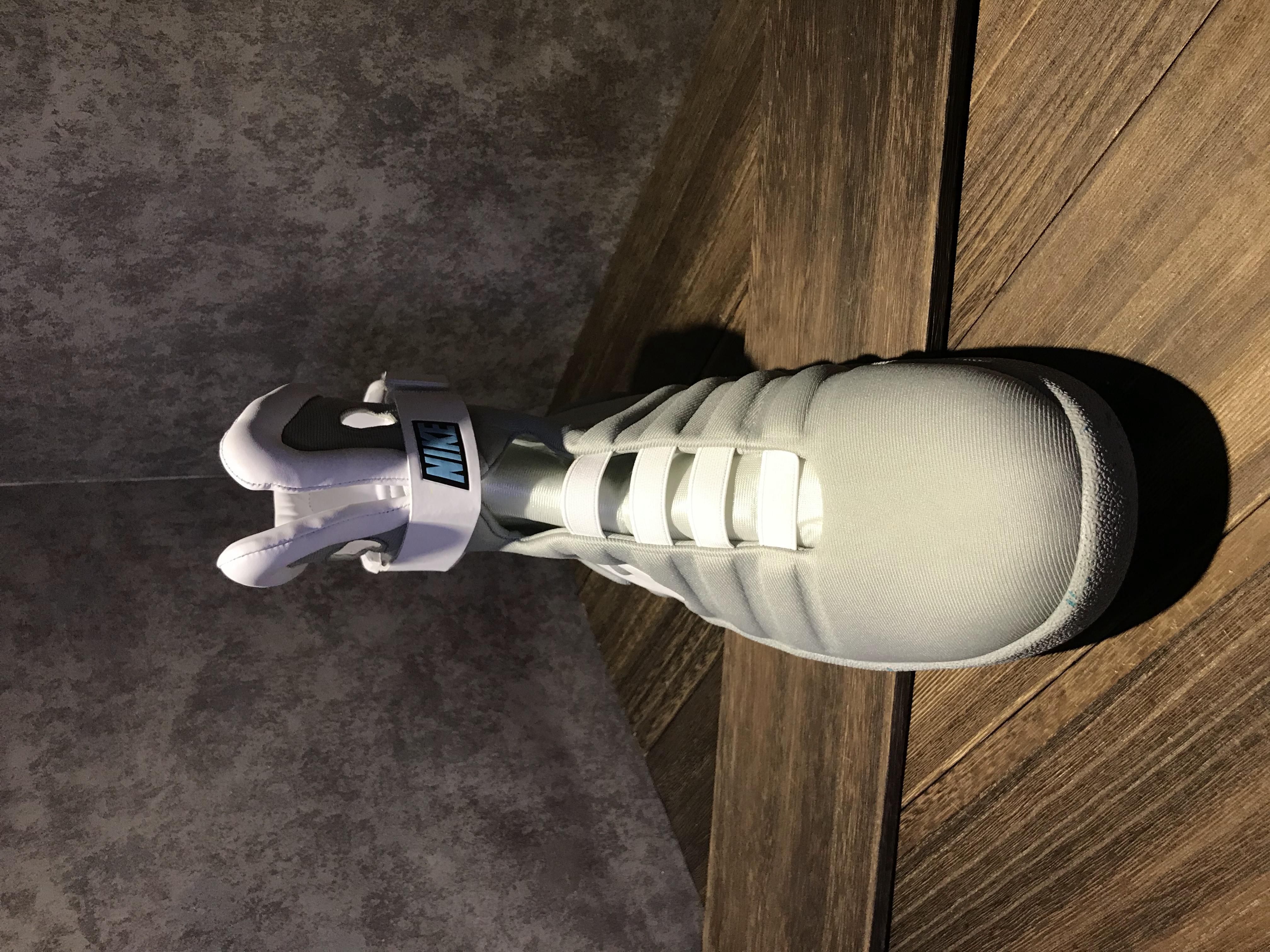 Nike Air Mag "Back To The Future" фото № 4