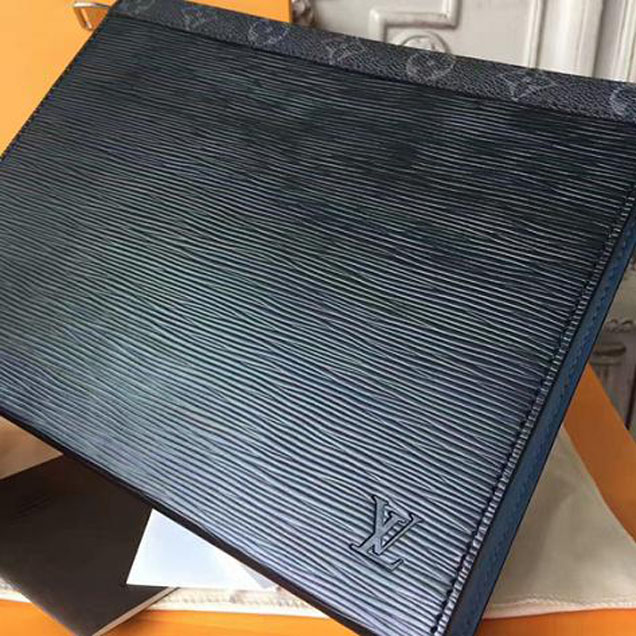 Клатч Louis Vuitton M67736 Pochette Voyage MM Epi Leather "Navy Blue" фото № 5