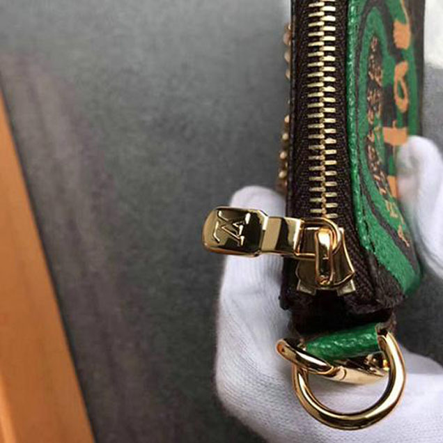 Сумка Louis Vuitton Mini Pochette Accessoires M67706 Monogram Canvas "Brown" фото № 7