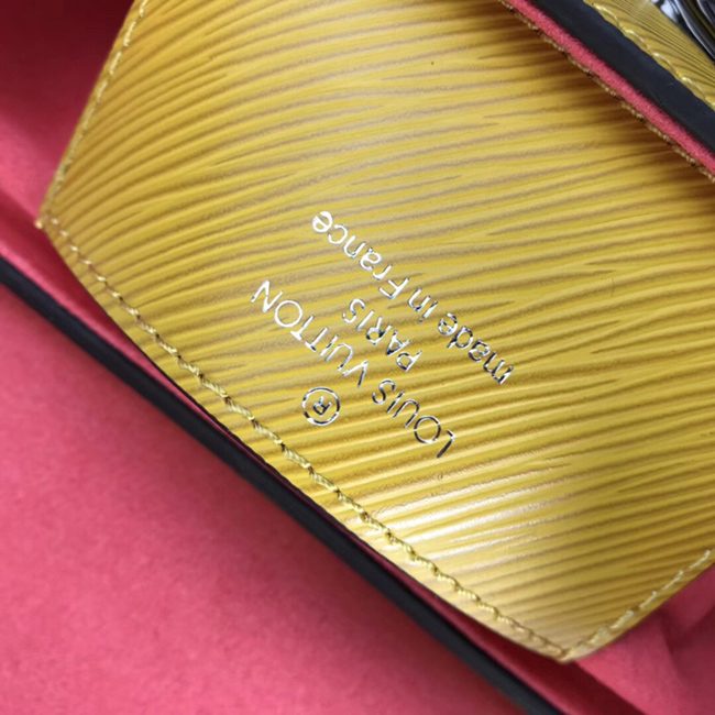Сумка Louis Vuitton M52507 Twist PM Epi Leather Vert Acide "Yellow" фото № 10