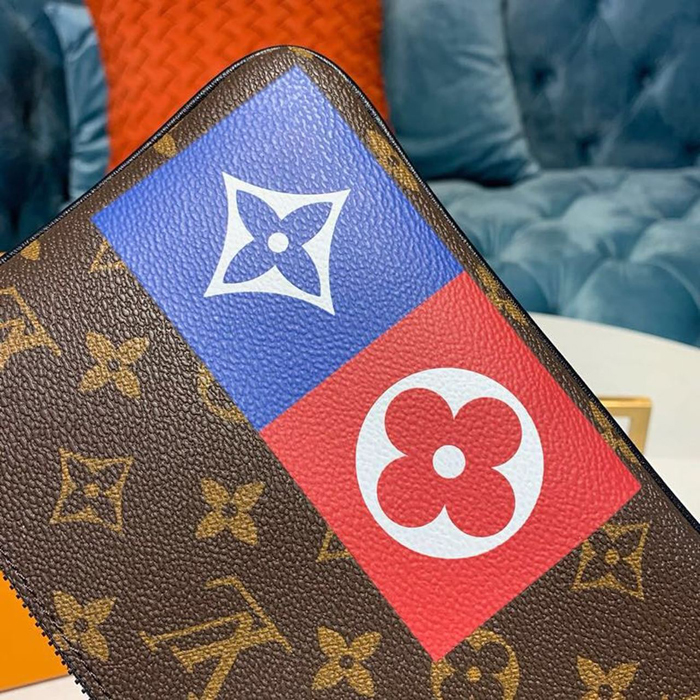 Клатч Louis Vuitton Zipped Pouch MM M67814 Monogram Canvas "Brown" фото № 5