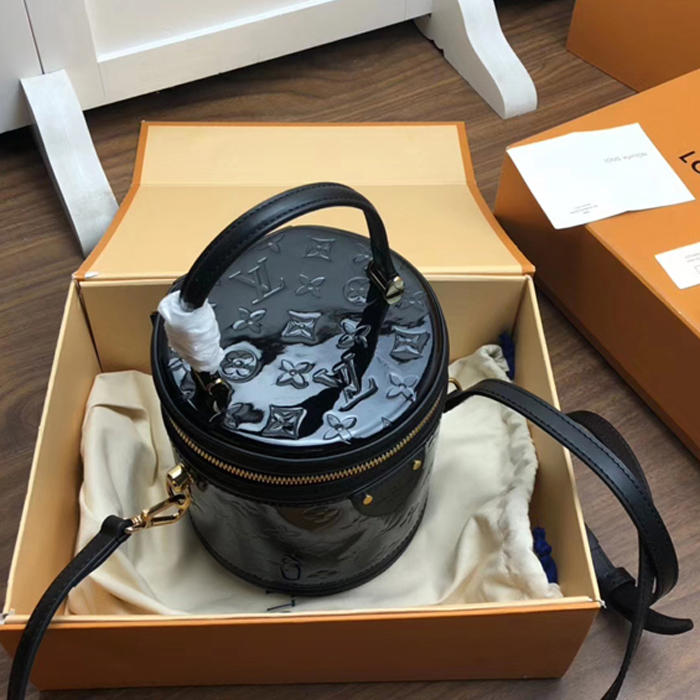 Сумка Louis Vuitton Cannes M53997 Monogram Vernis "Black" фото № 6