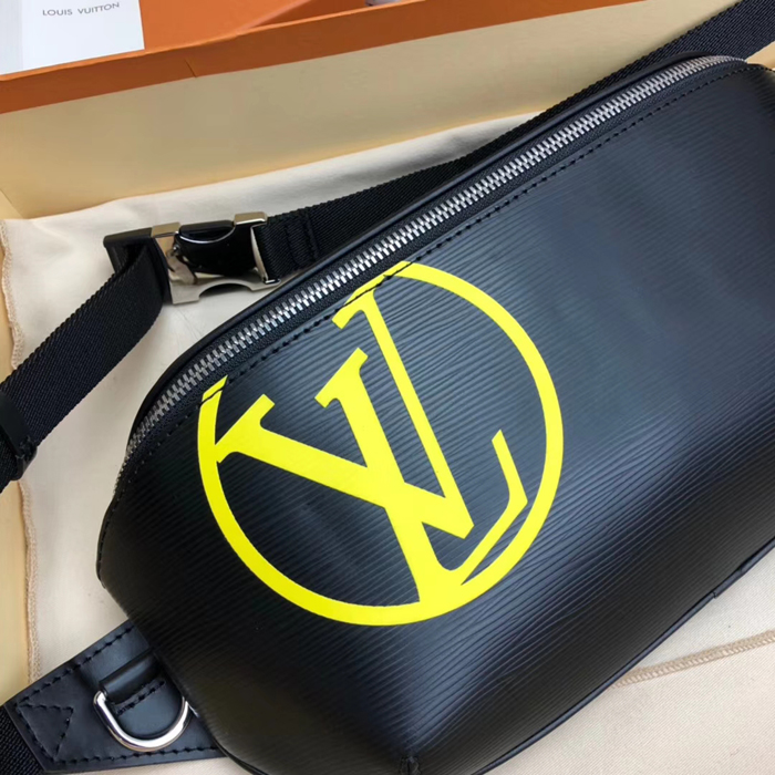 Сумка Louis Vuitton Bumbag M55131 Epi Leather "Black" фото № 5