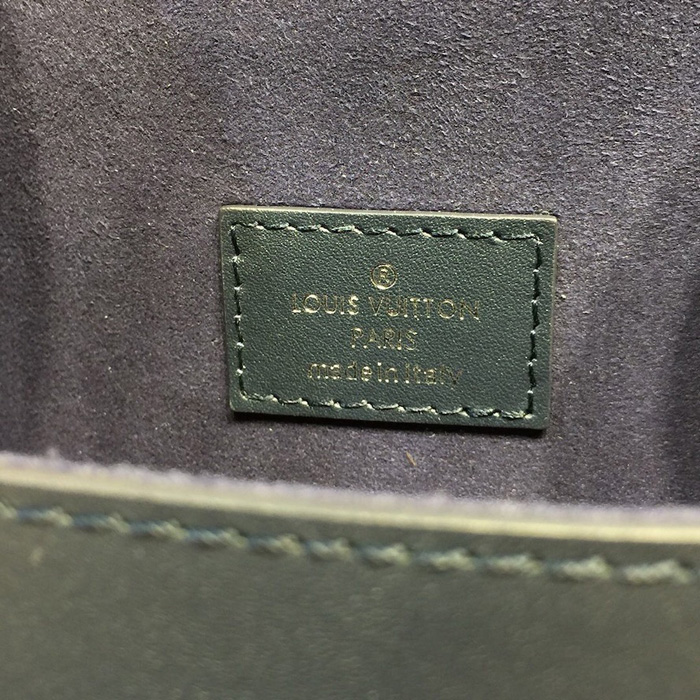 Сумка Louis Vuitton Men's Messenger Bag in Epi Leather M53497 Blue Azur 2017 "Navy Blue" фото № 9