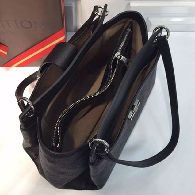 Сумка Louis Vuitton M41788 Sevres Shoulder Bag Mahina Leather "Black" фото № 8