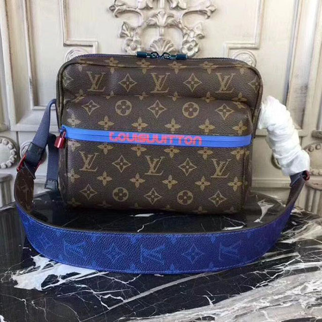 Сумка Louis Vuitton Monogram Canvas Messenger PM M43843 "Brown" фото № 2