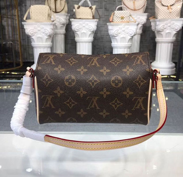 Сумка Louis Vuitton Monogram Canvas Round Bag M51900 "Brown" фото № 4